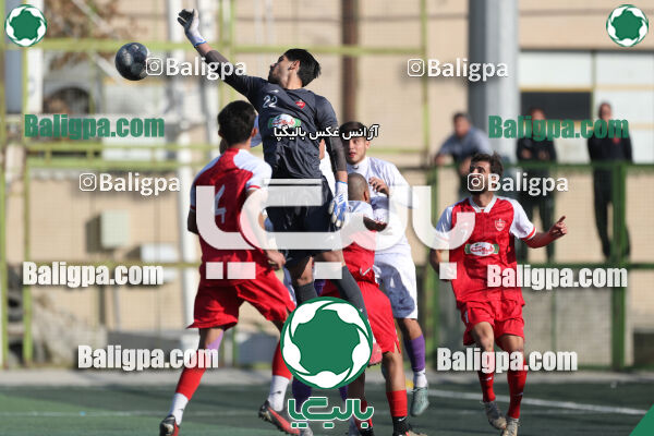پرسپولیس 2–1 هوادار