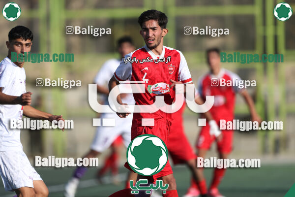 پرسپولیس 2–1 هوادار