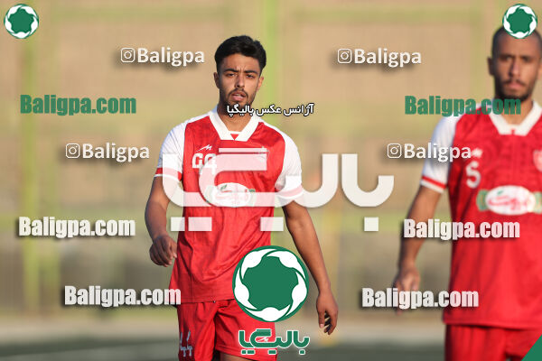 پرسپولیس 2–1 هوادار
