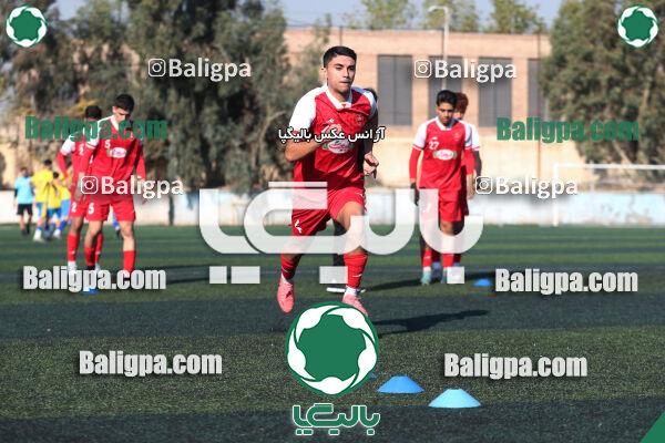 مقاومت 0–2 پرسپولیس