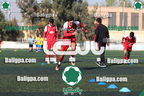مقاومت 0–2 پرسپولیس