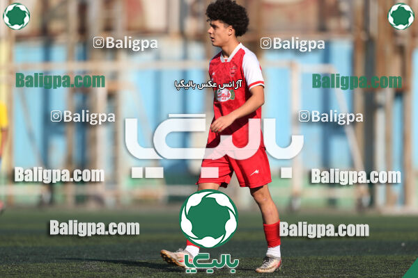 مقاومت 0–2 پرسپولیس