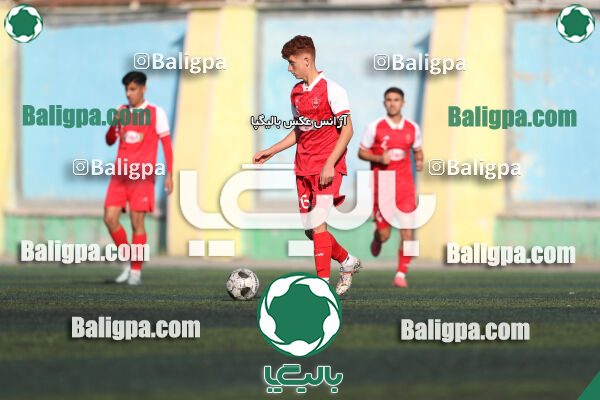 مقاومت 0–2 پرسپولیس