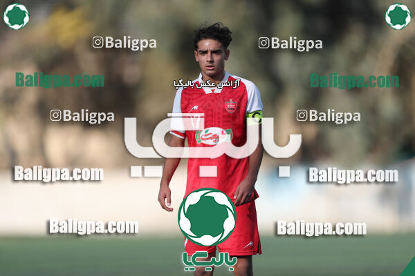 مقاومت 0–2 پرسپولیس