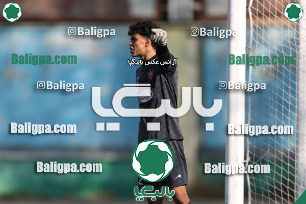 مقاومت 0–2 پرسپولیس