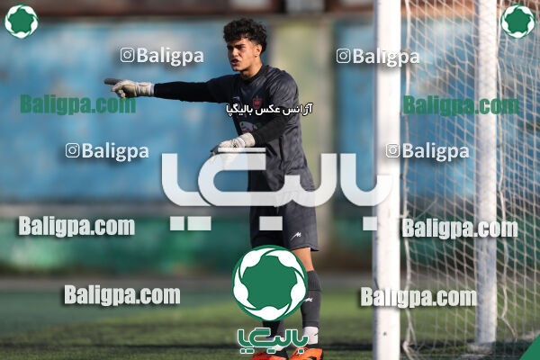 مقاومت 0–2 پرسپولیس