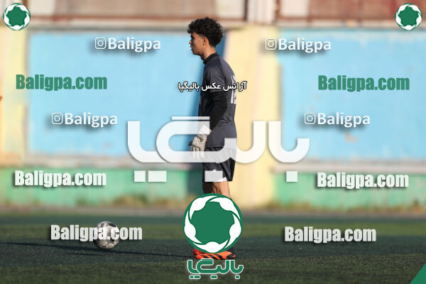مقاومت 0–2 پرسپولیس
