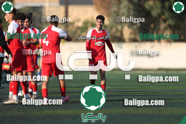 مقاومت 0–2 پرسپولیس