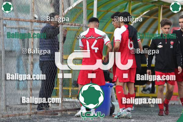 مقاومت 0–2 پرسپولیس