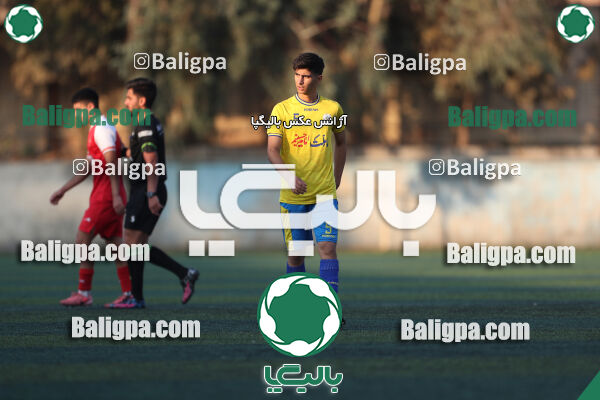 مقاومت 0–2 پرسپولیس