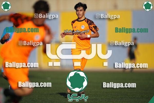 پیکان 1–1 نارنجی پوشان کوهسار