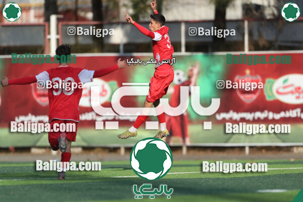 پرسپولیس 4–0 مقاومت کوثر ری