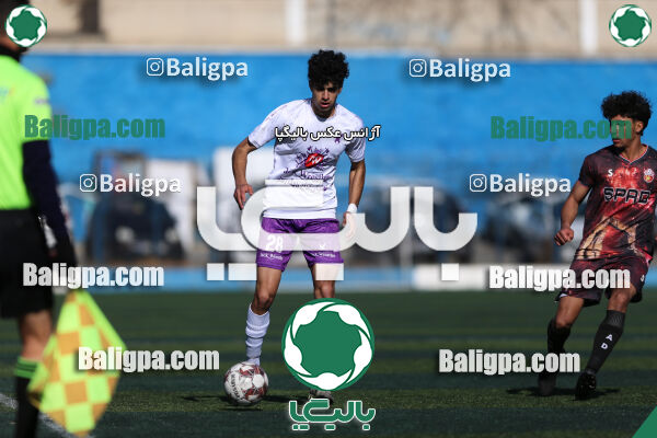 اسپاد الوند 2–2 هوادار