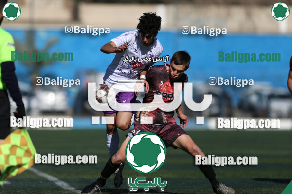 اسپاد الوند 2–2 هوادار