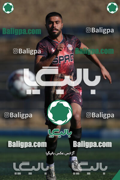 اسپاد الوند 2–2 هوادار