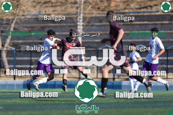اسپاد الوند 2–2 هوادار