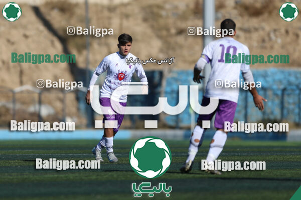 اسپاد الوند 2–2 هوادار