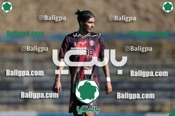اسپاد الوند 2–2 هوادار
