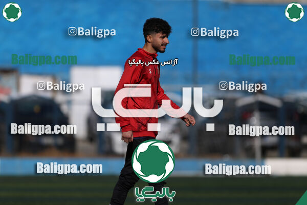 اسپاد الوند 2–2 هوادار