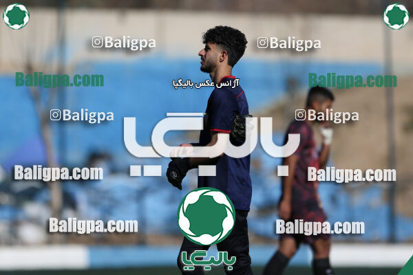 اسپاد الوند 2–2 هوادار