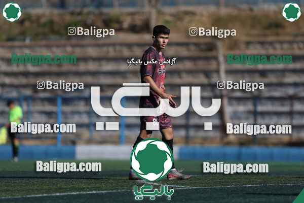 اسپاد الوند 2–2 هوادار