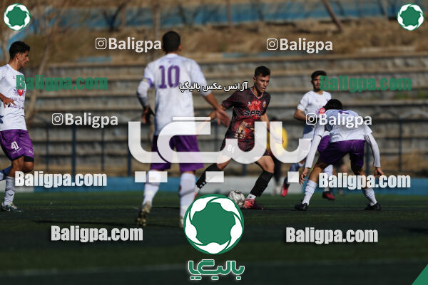 اسپاد الوند 2–2 هوادار