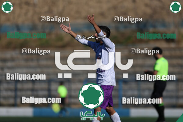 اسپاد الوند 2–2 هوادار