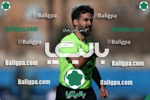 اسپاد الوند 2–2 هوادار