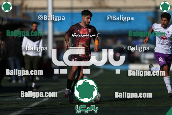اسپاد الوند 2–2 هوادار