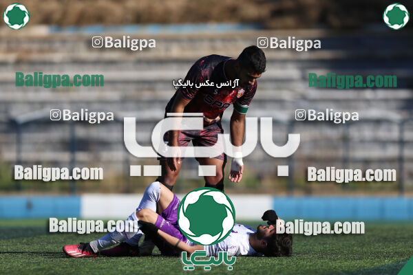 اسپاد الوند 2–2 هوادار