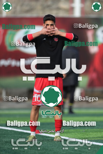 پرسپولیس 2–0 آریو مهر