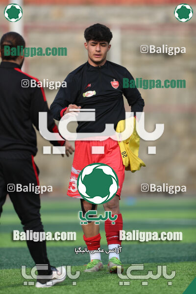 پرسپولیس 2–0 آریو مهر
