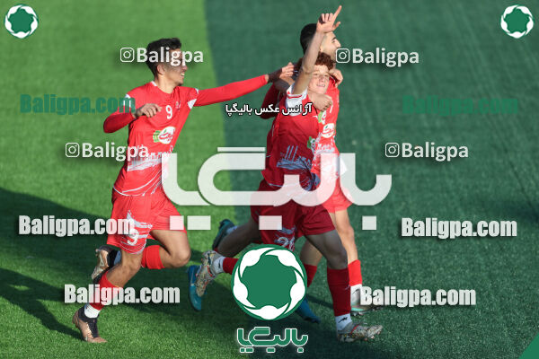 پرسپولیس 4–1 مهر یاران حافظ