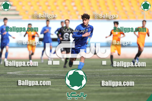 استقلال 2–0 نارنجی پوشان کوهسار