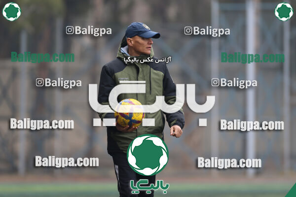 پیروزان تکین ایرانیان 2–1 پاس قوامین