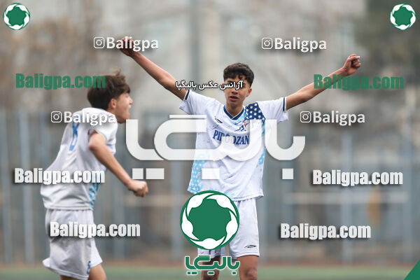 پیروزان تکین ایرانیان 2–1 پاس قوامین