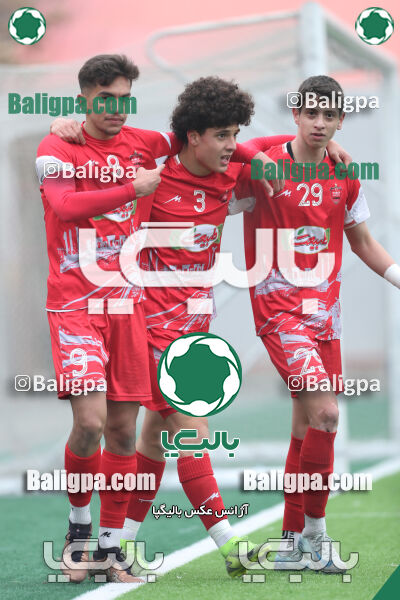 پرسپولیس 5–2 آریا پارس