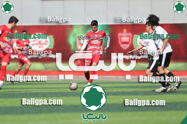 پرسپولیس 3–1 حامی