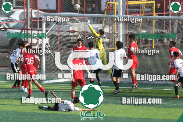 پرسپولیس 3–1 حامی