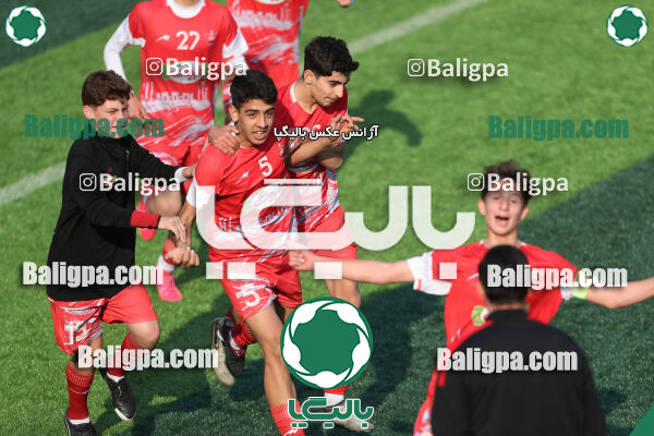 پرسپولیس 3–1 حامی
