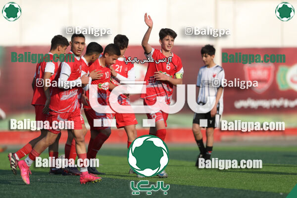 پرسپولیس 3–1 حامی