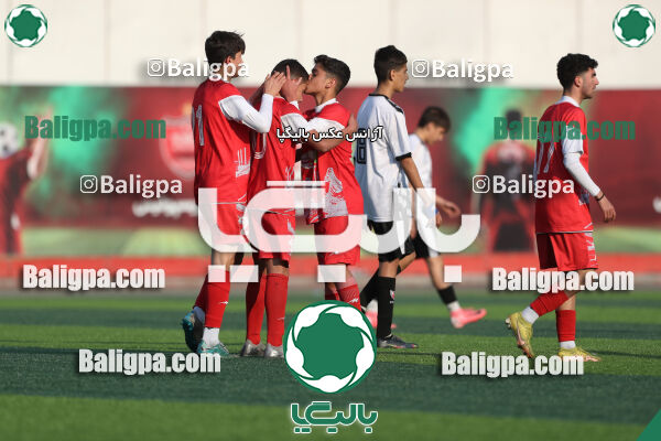 پرسپولیس 3–1 حامی
