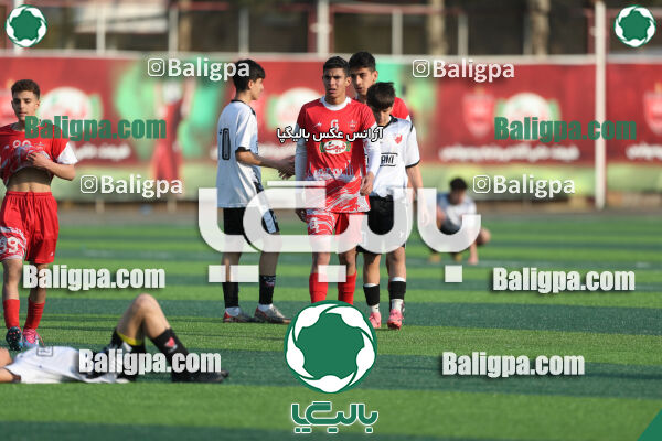 پرسپولیس 3–1 حامی