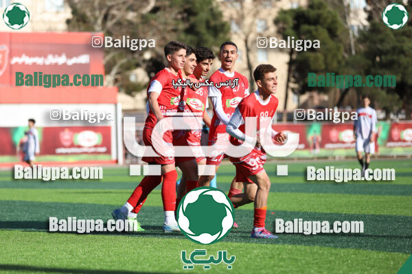 پرسپولیس 5–0 شاهین