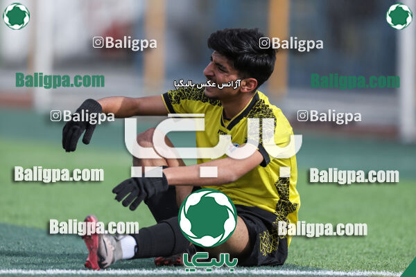 آریا ذوب آهن 1–1 پیروزان