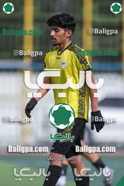 آریا ذوب آهن 1–1 پیروزان