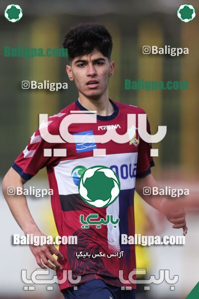 آریا ذوب آهن 1–1 پیروزان
