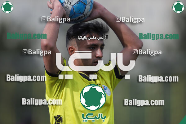 آریا ذوب آهن 1–1 پیروزان