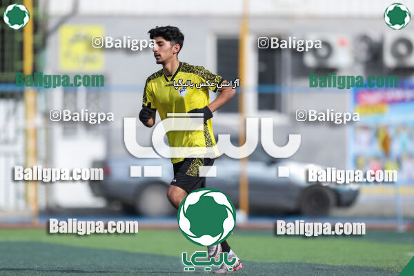 آریا ذوب آهن 1–1 پیروزان