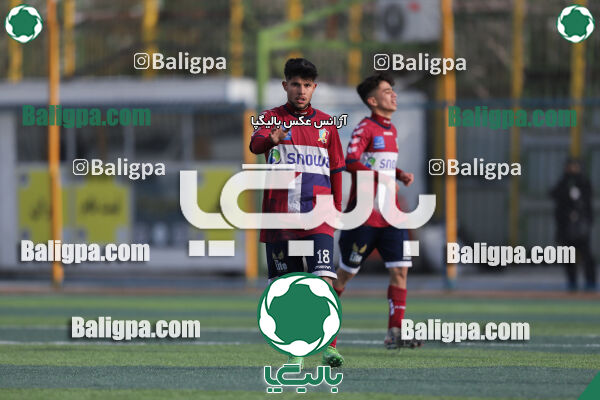 آریا ذوب آهن 1–1 پیروزان